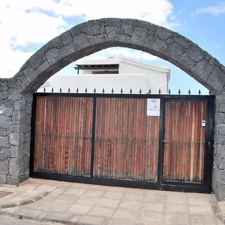 Carabela 105 Playa Blanca (Lanzarote)